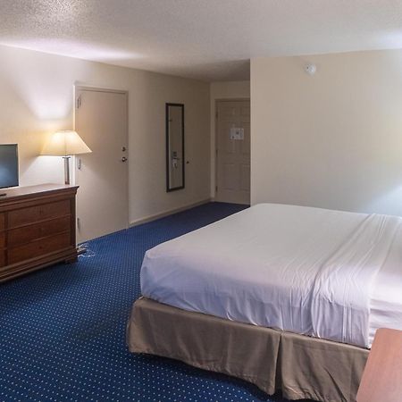 Cottonwood Suites Savannah Hotel & Conference Center Pooler Εξωτερικό φωτογραφία