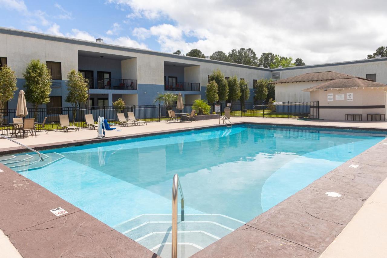 Cottonwood Suites Savannah Hotel & Conference Center Pooler Εξωτερικό φωτογραφία