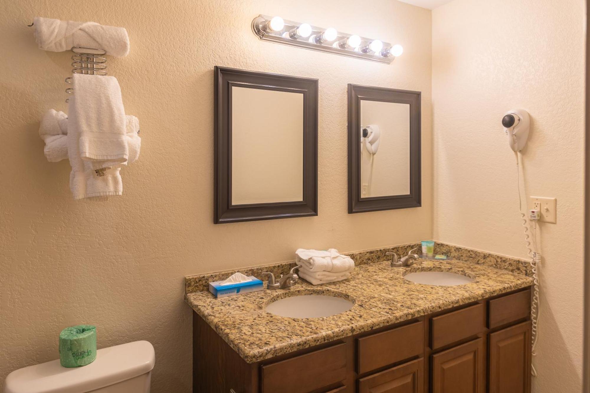 Cottonwood Suites Savannah Hotel & Conference Center Pooler Εξωτερικό φωτογραφία