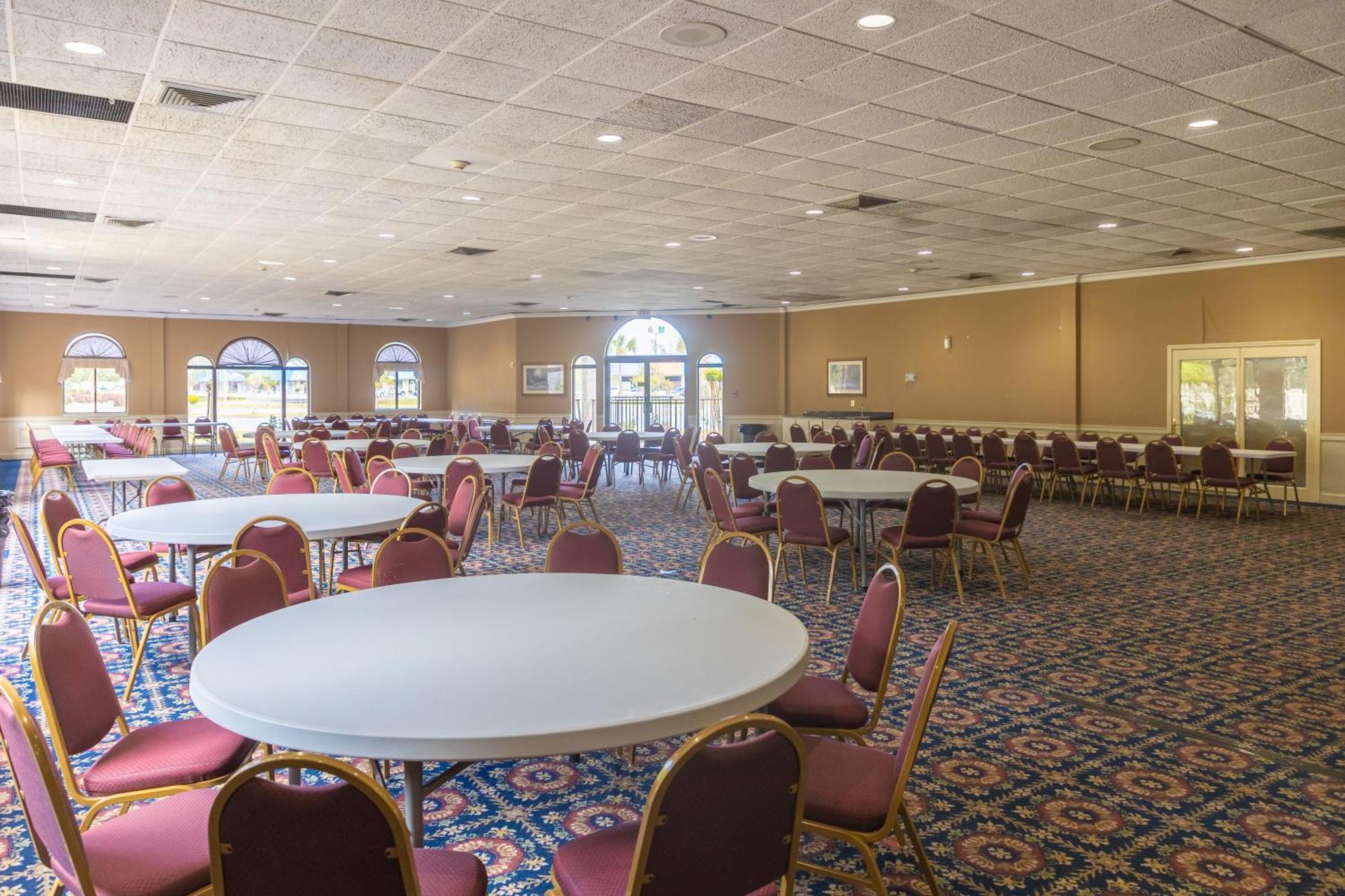 Cottonwood Suites Savannah Hotel & Conference Center Pooler Εξωτερικό φωτογραφία