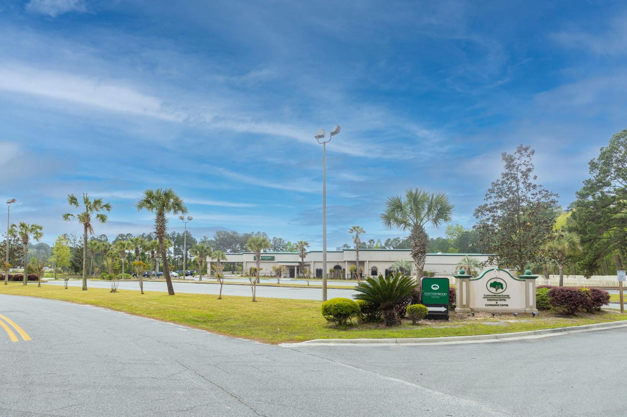 Cottonwood Suites Savannah Hotel & Conference Center Pooler Εξωτερικό φωτογραφία
