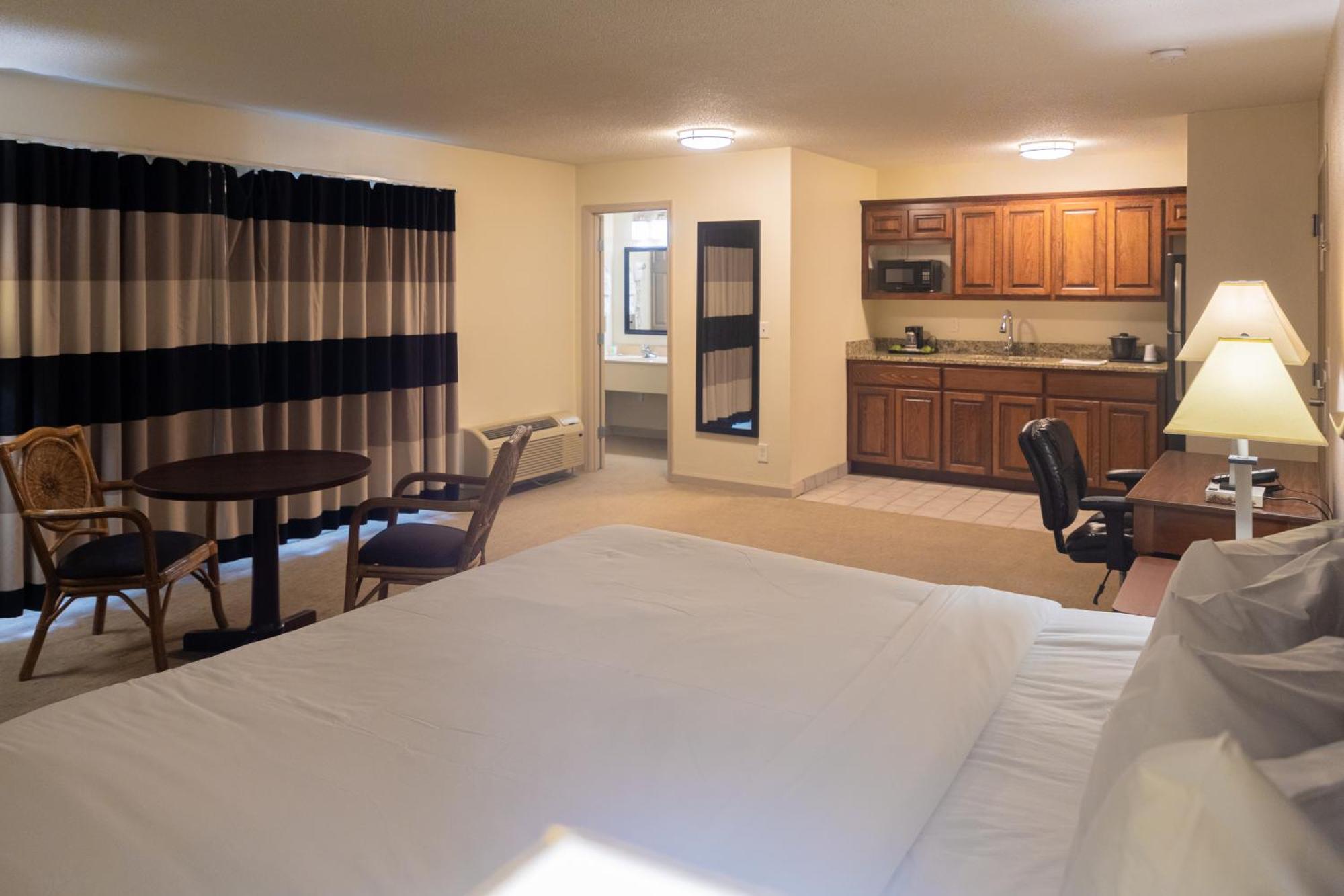 Cottonwood Suites Savannah Hotel & Conference Center Pooler Εξωτερικό φωτογραφία