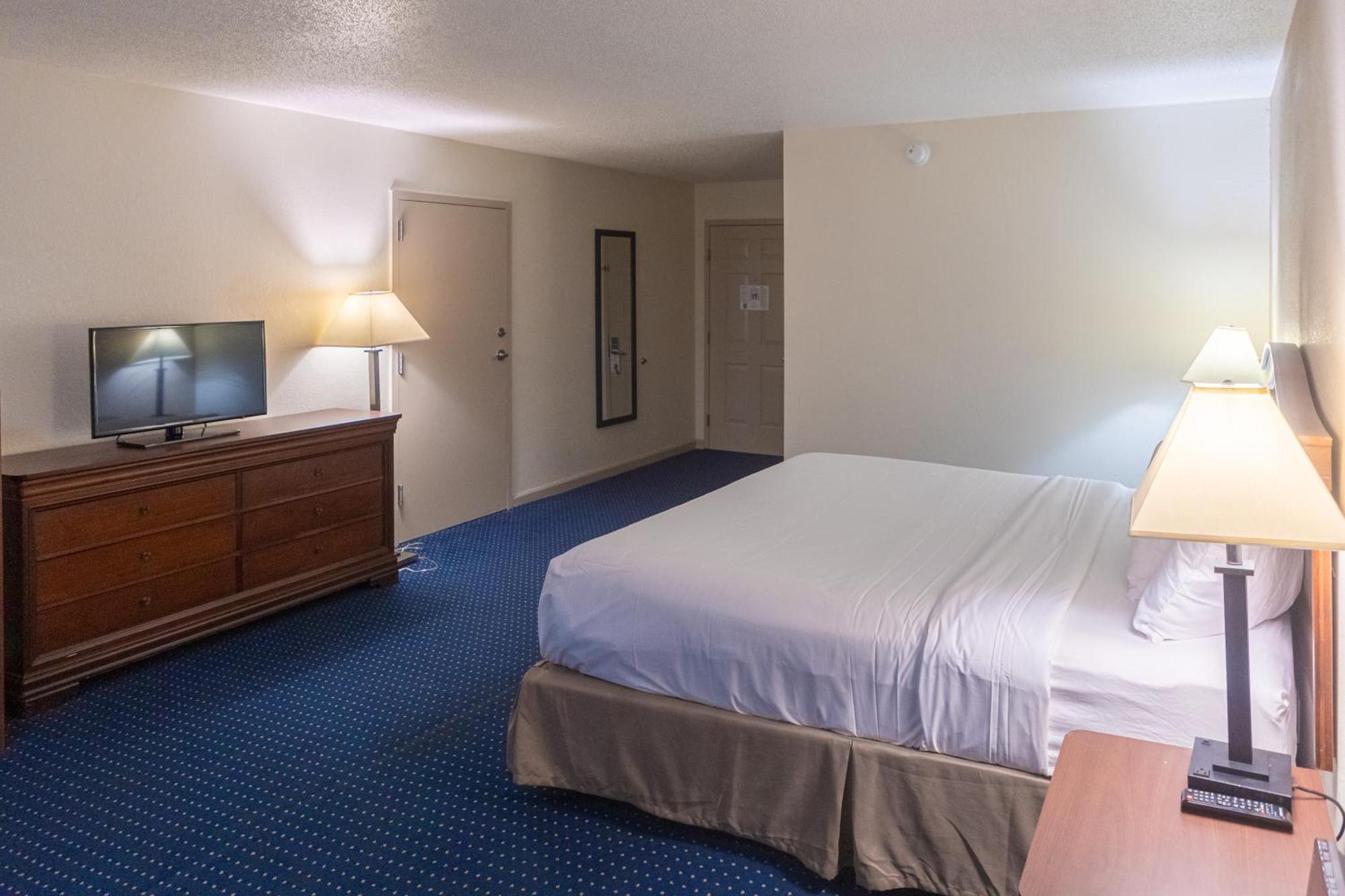Cottonwood Suites Savannah Hotel & Conference Center Pooler Εξωτερικό φωτογραφία